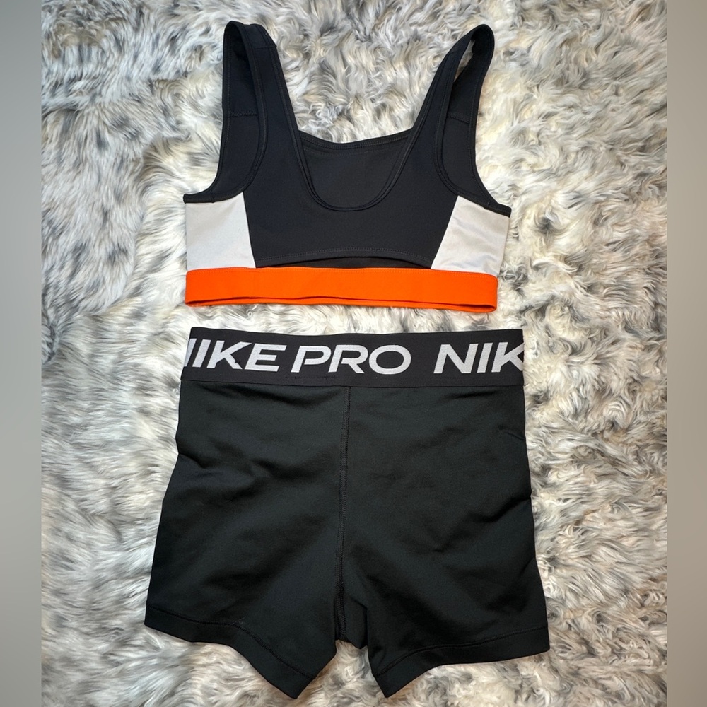 Nike Black Orange White Logo Sports Bra & Matching Shorts Set size XS Small EUC - Picture 5 of 7